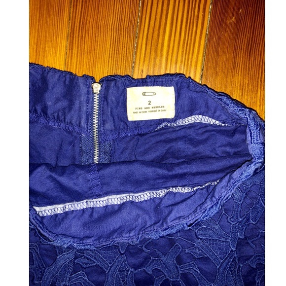 Pins & Needles Crochet Shorts - Picture 4 of 6